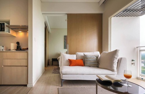 Na Chom Thian Apartment | Sea View Balcony Condo | Gym + King Bed | 1min to Private Beach