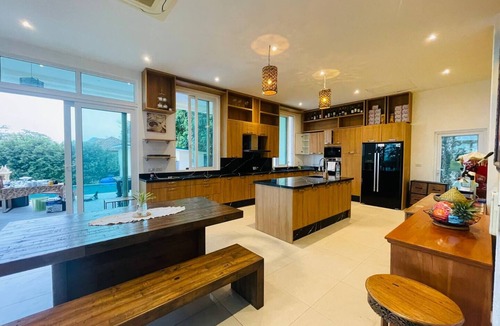 Ko Chang Villa | Sea View Luxury Mansion Pool & Jacuzzi