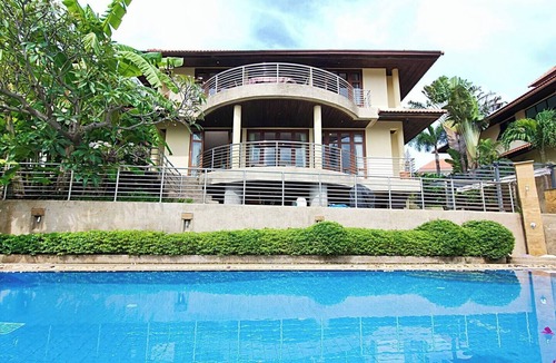 Moo 5 Villa | Sea view villa with private pool and beach access