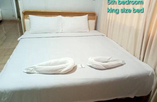 Noen Phra Villa | Sealife6 Beach Pool villa