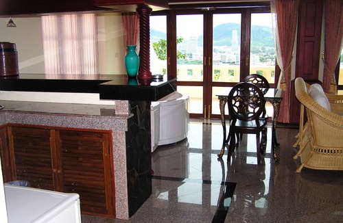 Patong Apartment | Seaview large (85 sqm) apartment one bedroom with jacuzzi