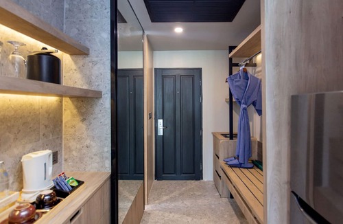 Khuekkhak Resort | (SHA+)Large Room +King Bed+ Jacuzzi Seaside (S07)