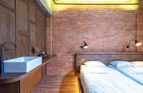 Khlong Ton Sai Hotel | Siam Plug In Hostel