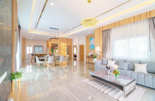 Huai Yai Villa | Siam Pool Villa, Pattaya