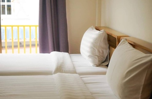 Rayong House | Side Walk Boutique Hotel