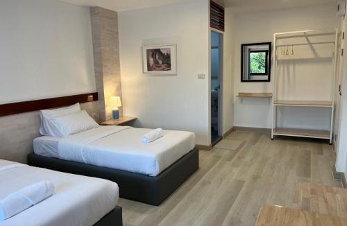 Suan Luang Hostel | Silpasala StayZ
