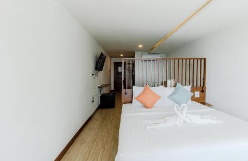 Noen Phra Hotel | Sinai Rimtalay Hotel