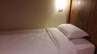 San Chao Pho Suea Hostel | Siri Poshtel Bangkok