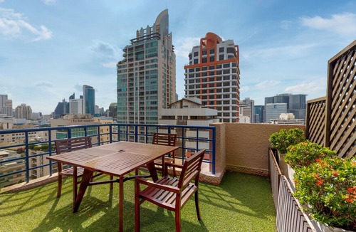 Embassy District Apartment | Siri Sathorn Apartment - 1904
