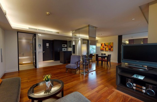 Embassy District Apartment | Siri Sathorn Apartment- 605