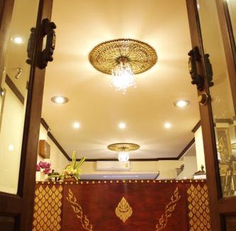 Maha Phruttharam Hotel | SK Boutique Mahanakhon