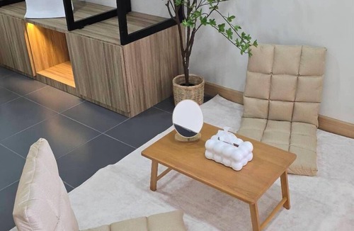 Makham Tia Hotel | Sleep Owl Surat Thani