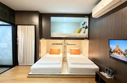 Old City Hostel | Sleep Walker Poshtel