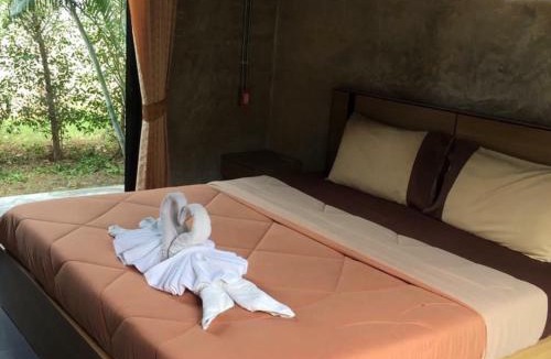 Manorom Resort | Smile Buffalo Resort สไมล์ รีสอร์ท