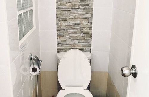 Chom Thong Hotel | Smile Place