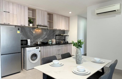 Chamkar Mon Apartment | Spacious 2BR Apt 2 Kings bed near TTP area