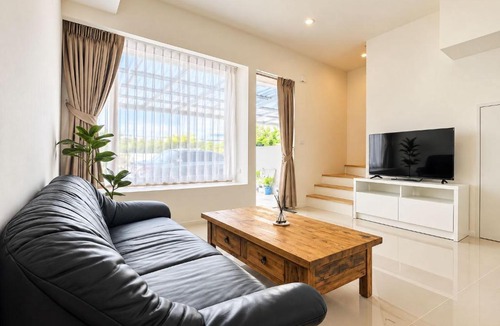 Bang Phli House | Spacious 3-Bedroom House near Mega bangna and Airport
