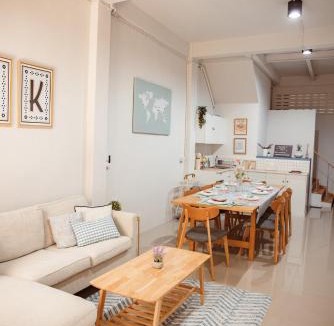 Phra Khanong Nuea House | Spacious Relaxing Townhouse with Rooftop in Ekamai