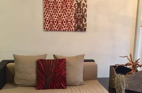 Thung Maha Mek House | Spacious, lovely city townhome ideal for traveling family and friend groups