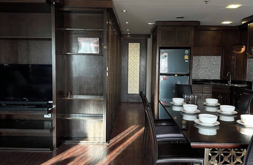 Thung Maha Mek Condo | Spacious 125 sqm Executive 3-Bedroom Residence in Silom-Sathon