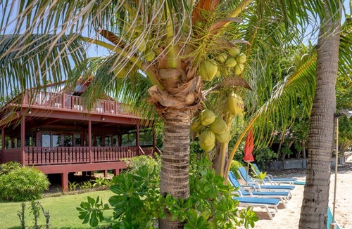 Bang Po Villa | Spacious Villa Directly On Beach, Fully Air Conditioned, Wifi, Sleeps Seven