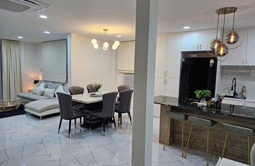 Hang Dong House | SpaciousCharming 3-bedroom house with AC and WiFi in Chaingmai city.