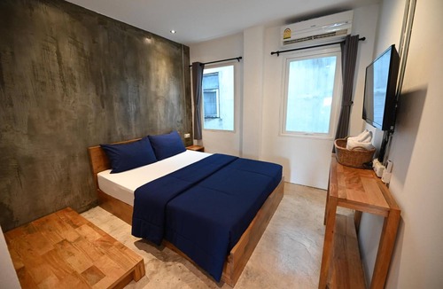 Thung Maha Mek Hotel | Sribumpen+