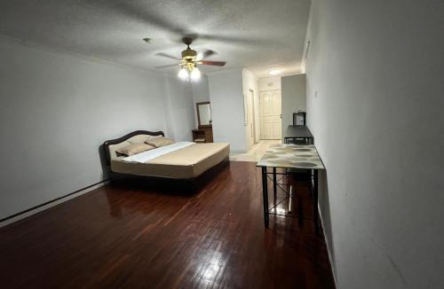 Ratchadaphisek Apartment | Srivara condo Rachada
