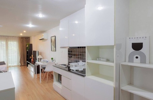 Nimman Apartment | Stay Calm – Pool Gym Balcony