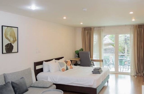 Nimman Apartment | Stay Calm – Pool Gym Balcony