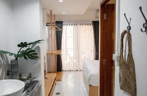 Sri Phum Hostel | Stay North Gate Bed and Breakfast