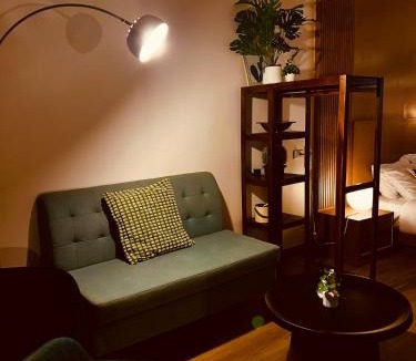 Pratunam Apartment | Studio Matcha 1min to BTS Phaya Thai Airport link