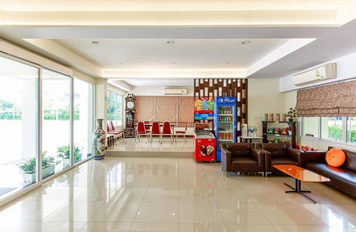 Bang Kra So House | Stylish Double Haven | Vresotel Deluxe Stay
