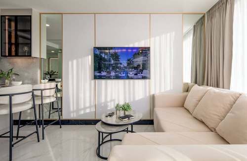 Cherngtalay Hotel | Stylish studio 500 m from Bang Tao Beach and pool