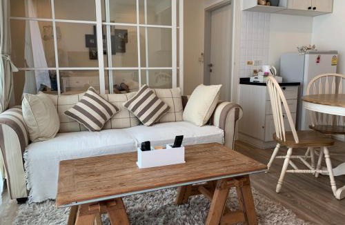 Khao Takiab Apartment | Summer Huahin Condo612,Near beach&Cicada,Beautiful swimming pool