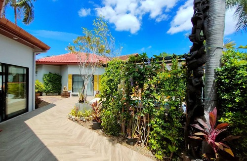 South Pattaya Villa | Sumptuous 4 bedroom villa 400m from the beach - Pattaya Holiday House