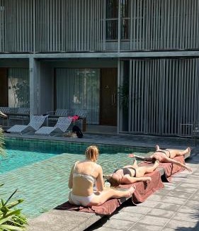 Chim Phli Hotel | SUNKISS