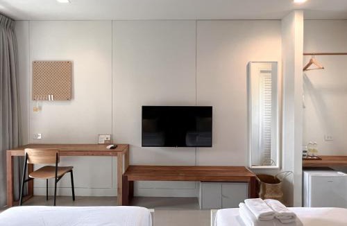 Chim Phli Hotel | SUNKISS