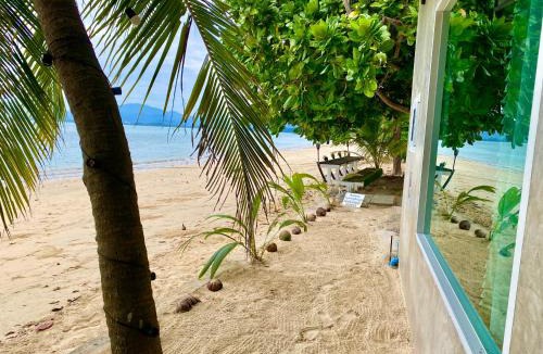 Wichit House | Sunset Beach Bungalow in East Phuket