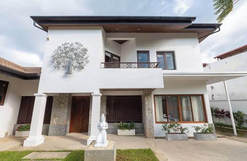 Cherngtalay Villa | Surin Lake Villa