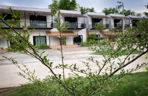 Ubon Ratchathani House | Suwi Coco Ville Resort