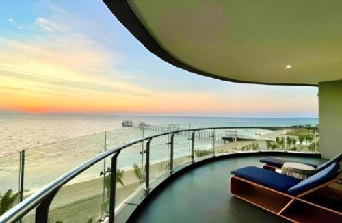 Saen Suk Hotel | Symphony of The Sea Hotel