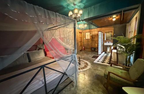 Khlong Tan Nuea House | T-House BKK 2Floors near BTS with swimming pool and free Wifi