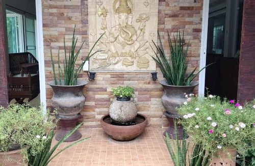 San Pa Thong Hotel | Tahnboon-ทานบุณ