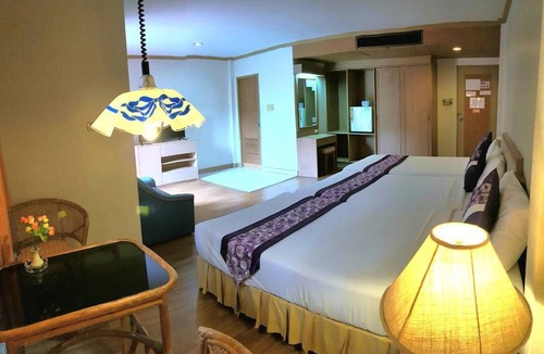 Khao Takiab Hotel | Takiab Beach Resort