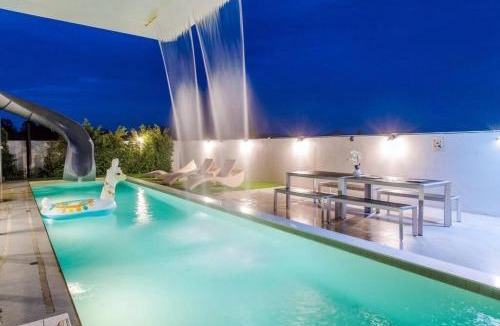 Hin Lek Fai Villa | Tantawan Poolvilla Huahin