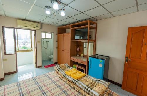 Lat Yao Apartment | Tat Hotel
