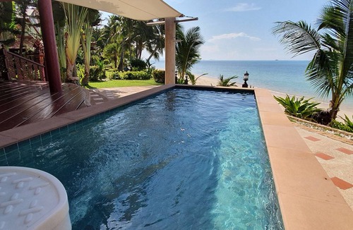 Bang Po Villa | Thai Style Beachfront 3 bed Villa with Pool