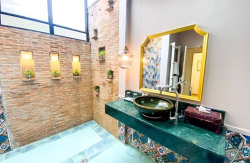 Mueang Kao Hotel | Tharaburi Resort Sukhothai