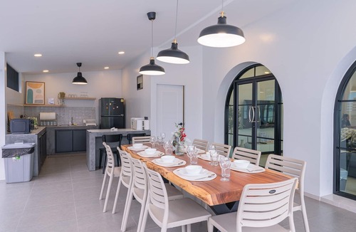 Na Kluea Villa | The 38 Pool Villas Pattaya